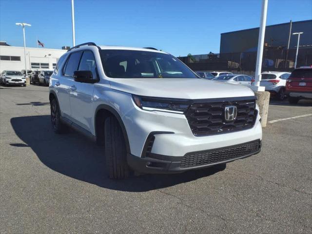 new 2025 Honda Pilot car, priced at $57,160