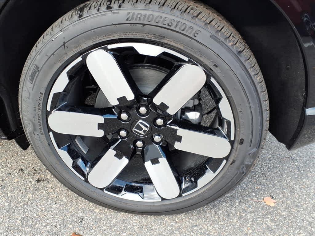 new 2025 Honda Prologue car, priced at $59,395