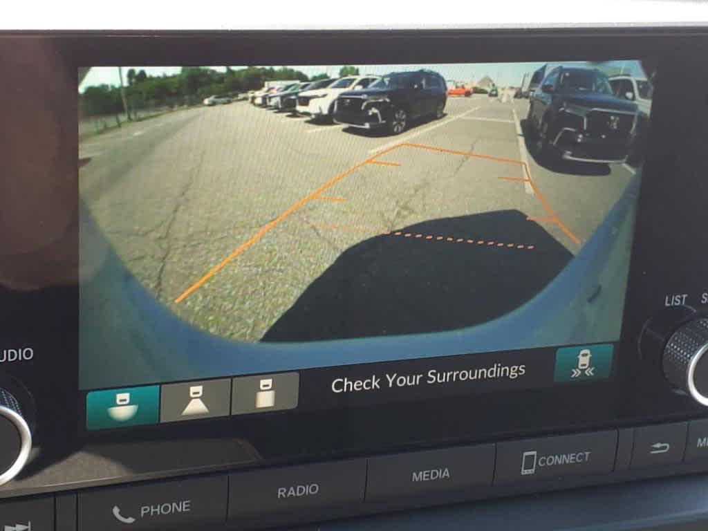 new 2025 Honda Pilot car, priced at $44,250