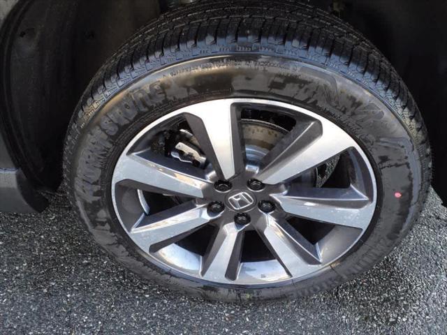 new 2025 Honda Pilot car, priced at $54,985