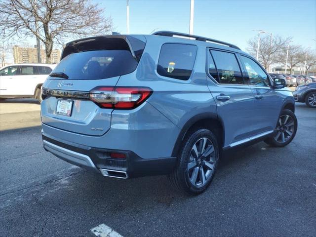 new 2025 Honda Pilot car, priced at $54,985