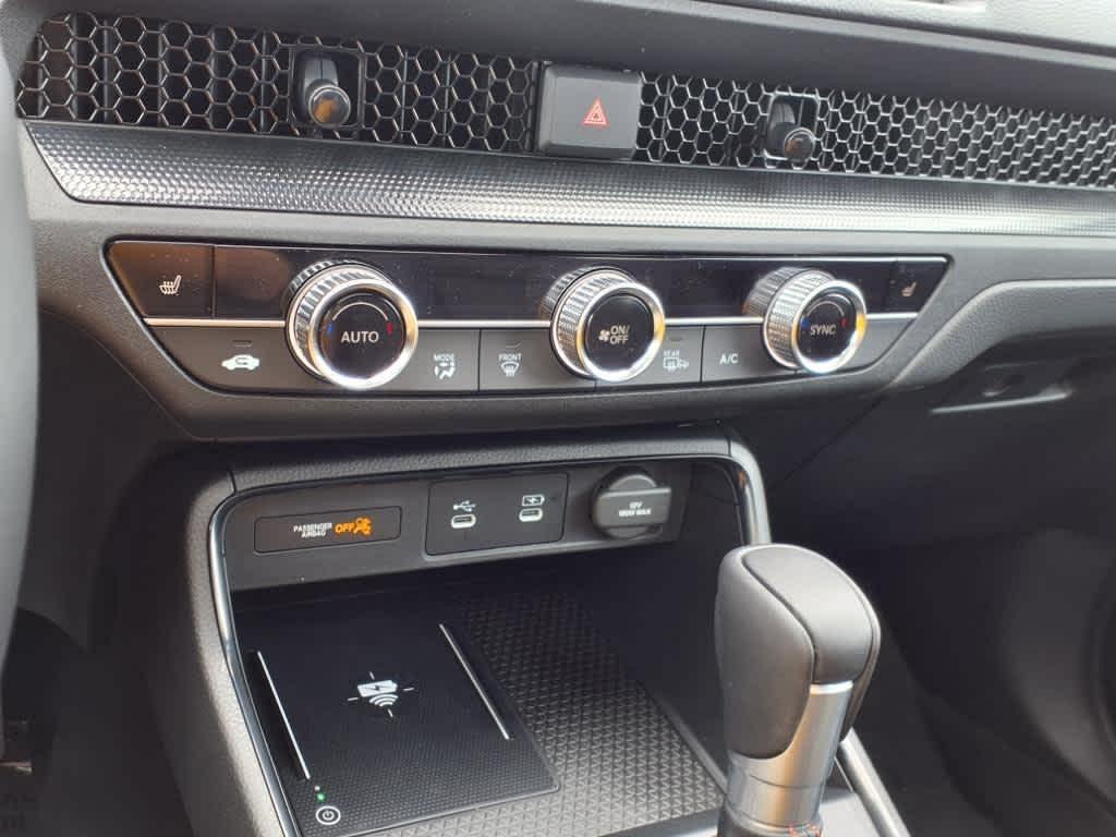 new 2026 Honda CR-V Hybrid car, priced at $41,675