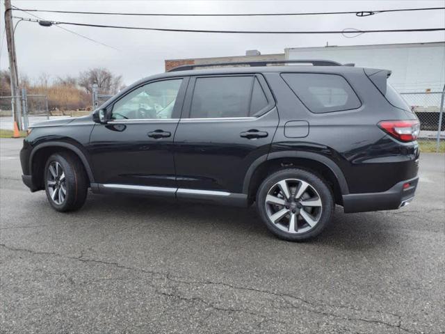 new 2025 Honda Pilot car, priced at $50,995