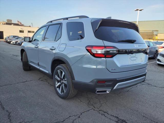 new 2025 Honda Pilot car, priced at $52,235