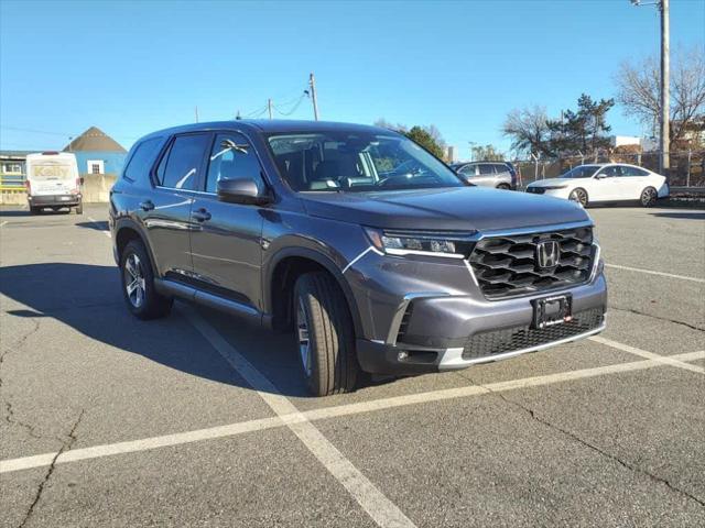 new 2025 Honda Pilot car, priced at $48,475