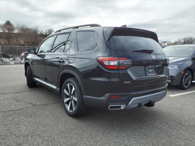 new 2025 Honda Pilot car, priced at $56,250