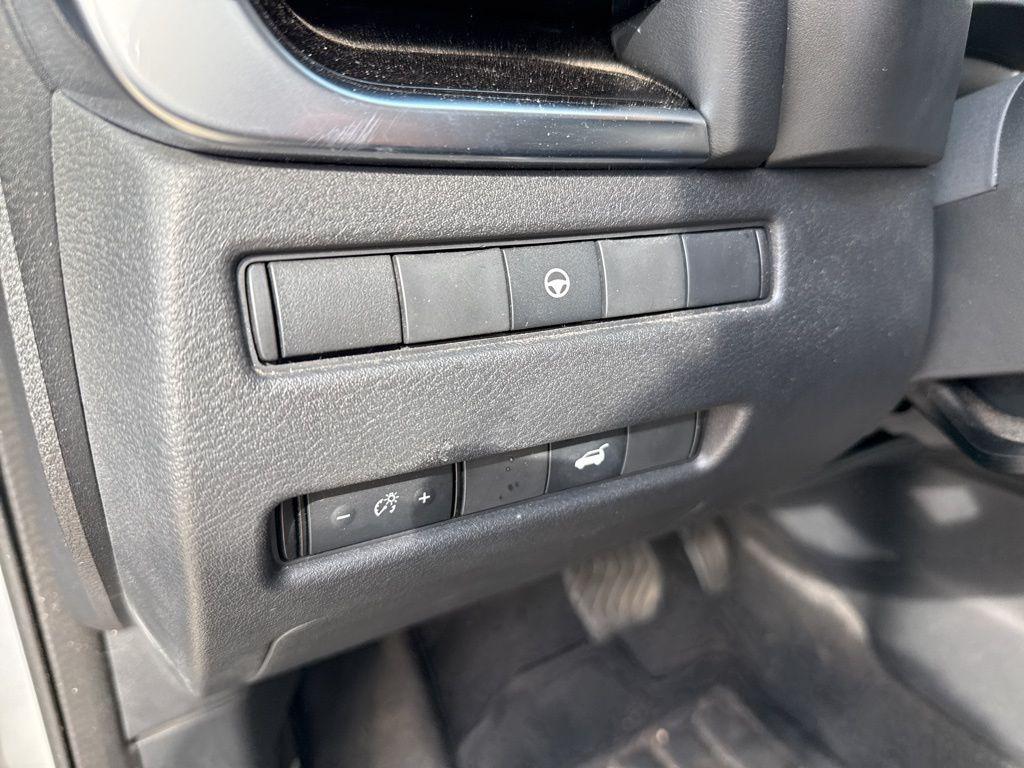 used 2022 Nissan Rogue car, priced at $23,498