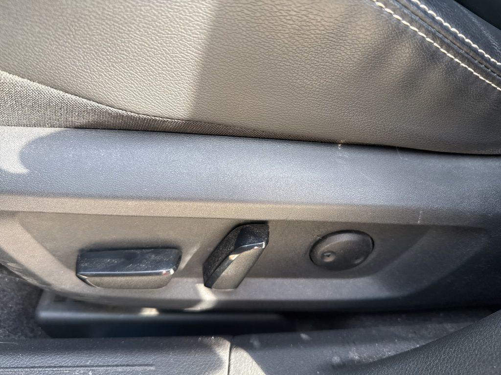 used 2022 Nissan Rogue car, priced at $23,498