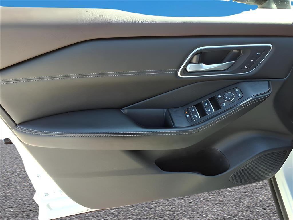 used 2023 Nissan Rogue car, priced at $23,995