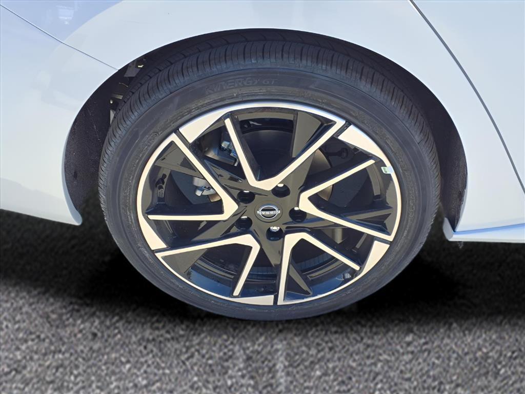 new 2025 Nissan Sentra car, priced at $22,022