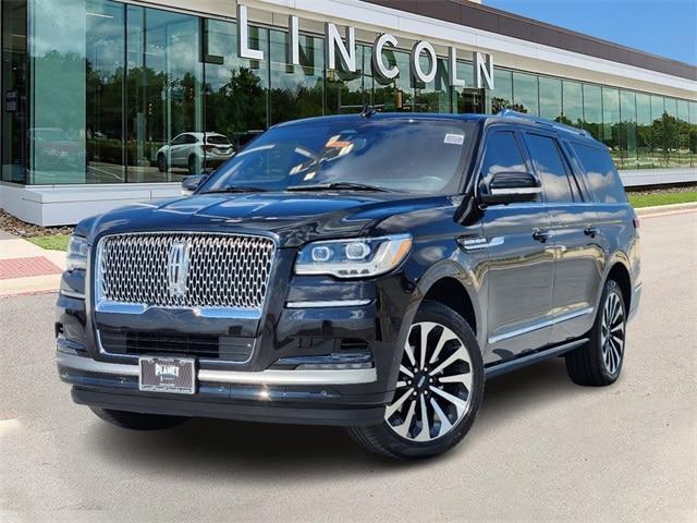 used 2024 Lincoln Navigator car, priced at $89,000