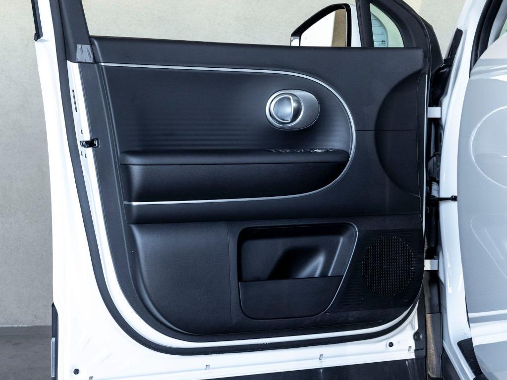 new 2026 Hyundai IONIQ 9 car, priced at $65,860