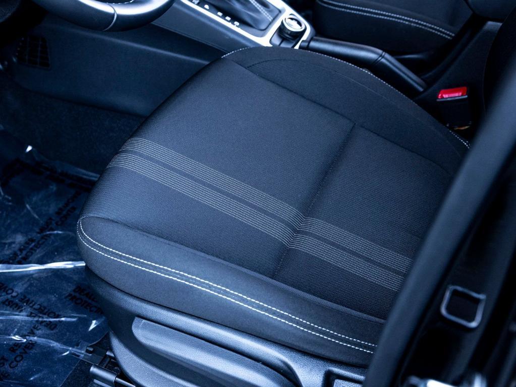 used 2021 Hyundai Venue car, priced at $12,900