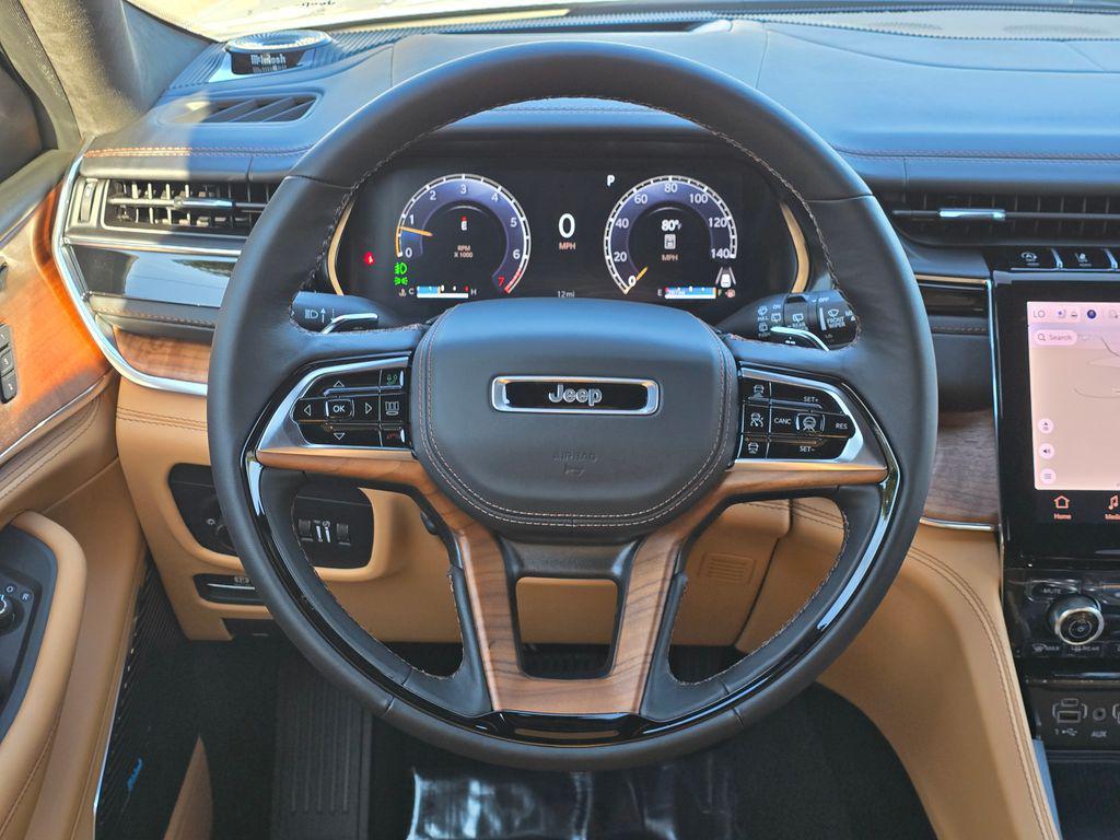 new 2025 Jeep Grand Cherokee car, priced at $61,926