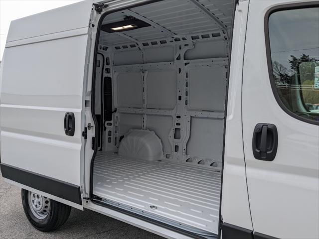 new 2024 Ram ProMaster 3500 car, priced at $46,100