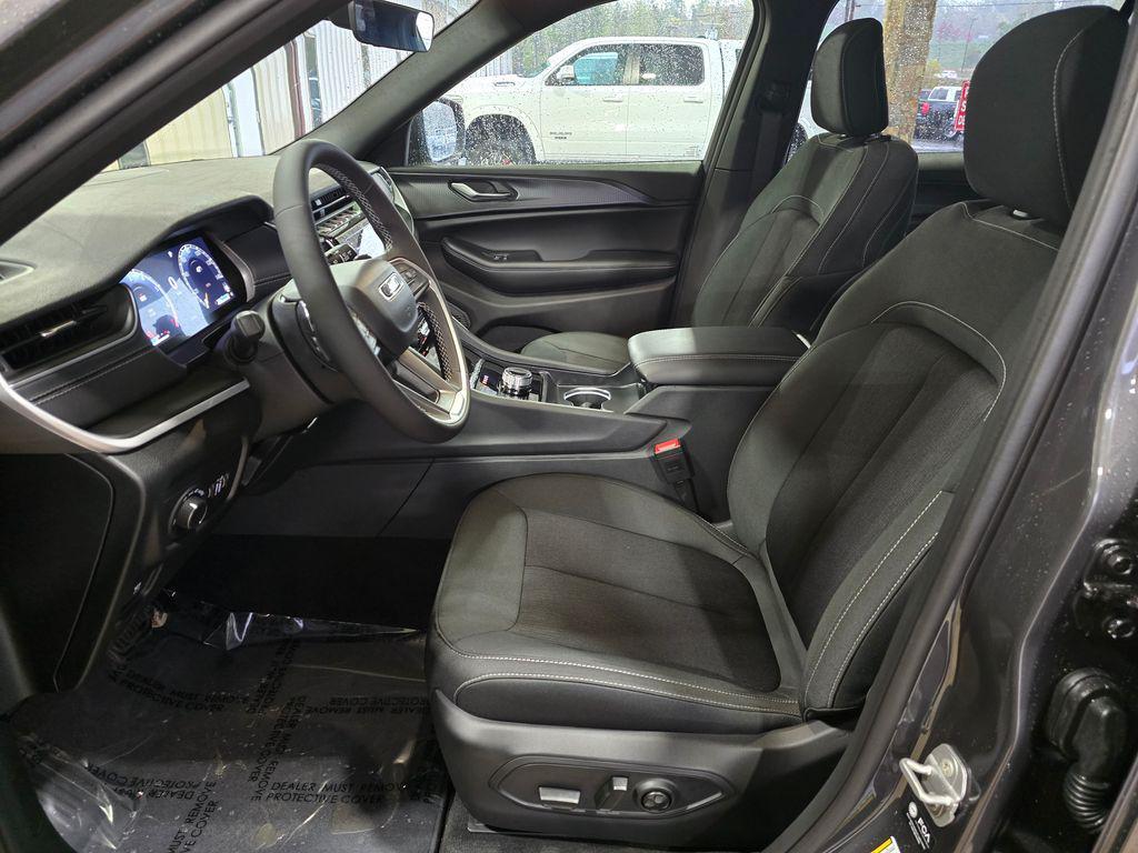 new 2025 Jeep Grand Cherokee L car, priced at $38,316