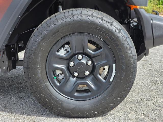 new 2025 Jeep Wrangler car, priced at $38,048
