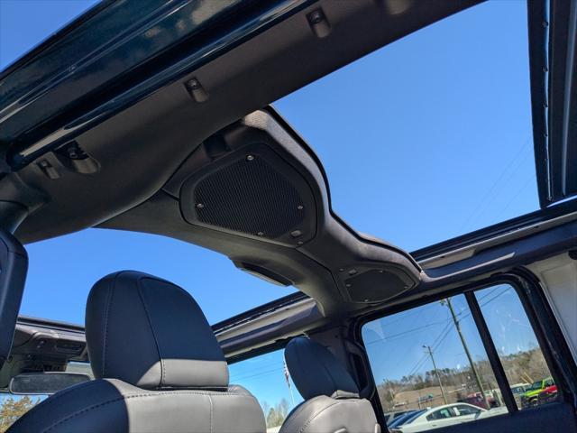 new 2025 Jeep Wrangler car, priced at $62,617