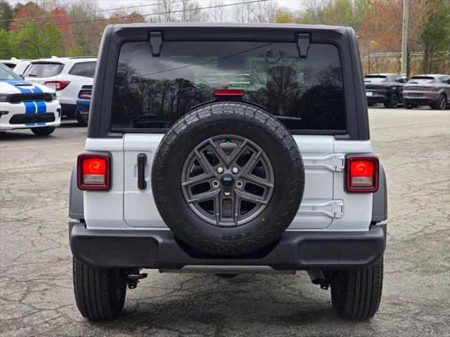 new 2025 Jeep Wrangler car, priced at $43,114