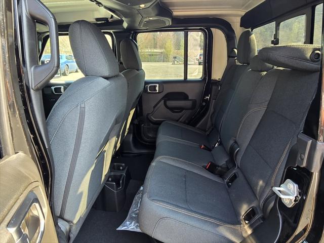 new 2025 Jeep Gladiator car, priced at $41,611