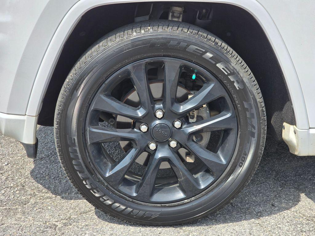 used 2020 Jeep Grand Cherokee car, priced at $24,000