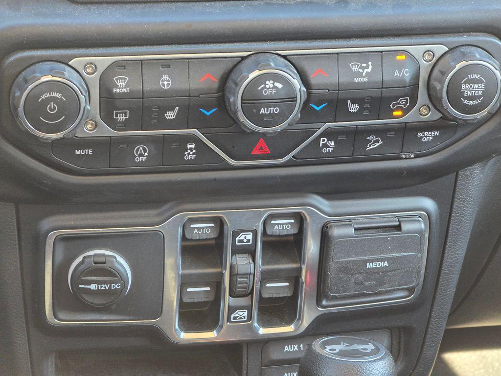 used 2019 Jeep Wrangler Unlimited car, priced at $32,000