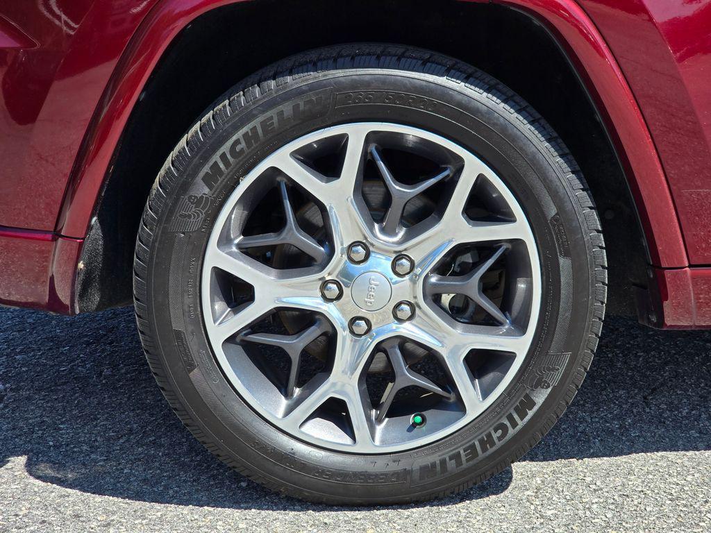 used 2019 Jeep Grand Cherokee car, priced at $25,000