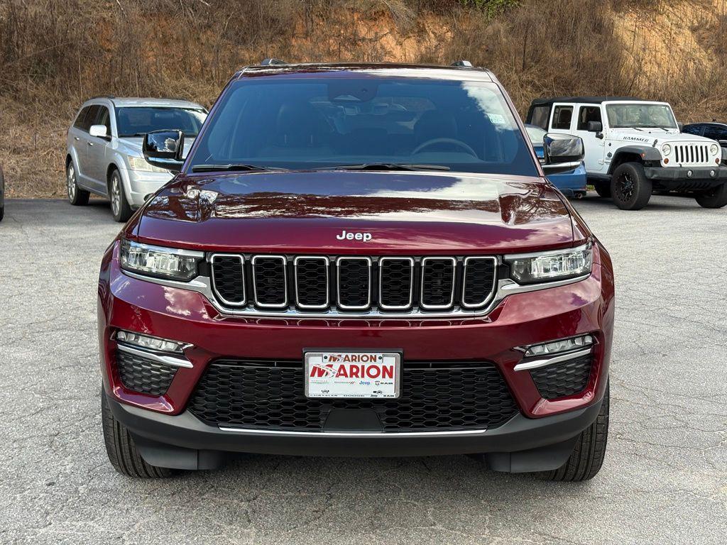 new 2025 Jeep Grand Cherokee car, priced at $42,400