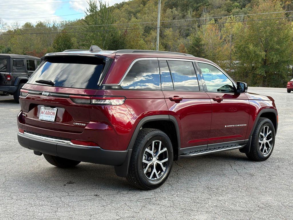 new 2025 Jeep Grand Cherokee car, priced at $42,400