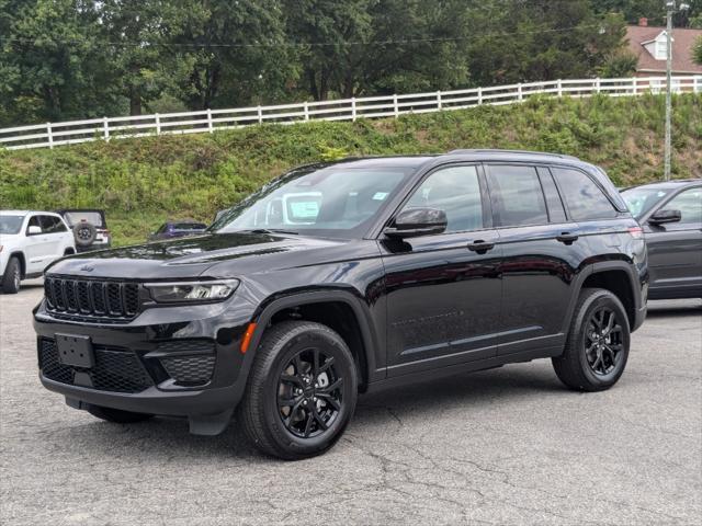 new 2024 Jeep Grand Cherokee car, priced at $35,930