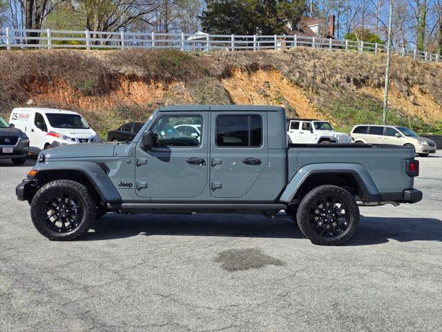 new 2025 Jeep Gladiator car, priced at $41,220