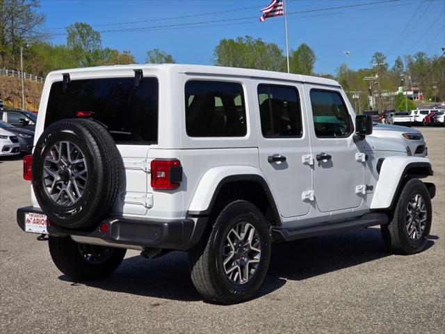 new 2025 Jeep Wrangler car, priced at $52,478