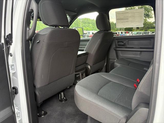 new 2025 Ram 3500 car, priced at $68,912