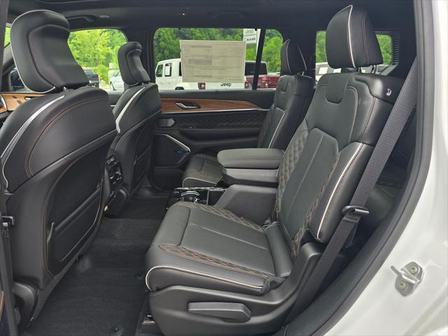 new 2025 Jeep Grand Cherokee L car, priced at $62,494