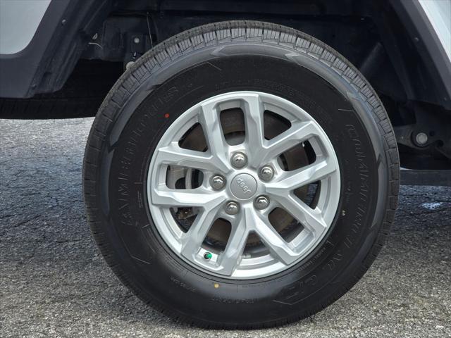 used 2023 Jeep Gladiator car, priced at $31,563