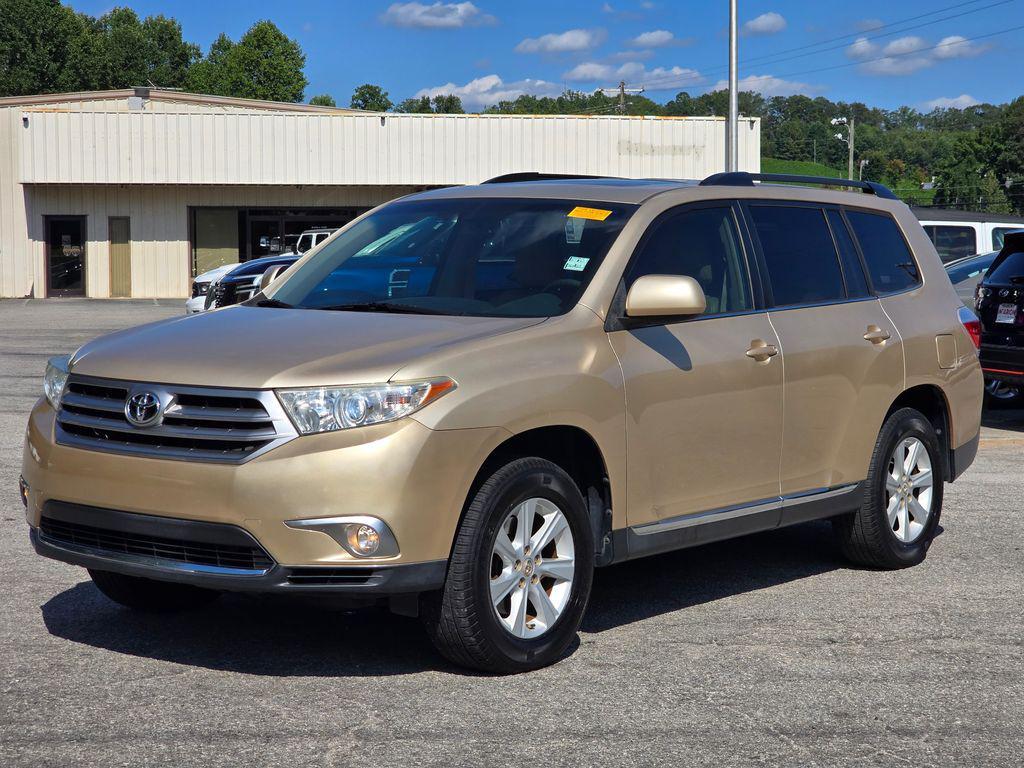 used 2013 Toyota Highlander car, priced at $16,500