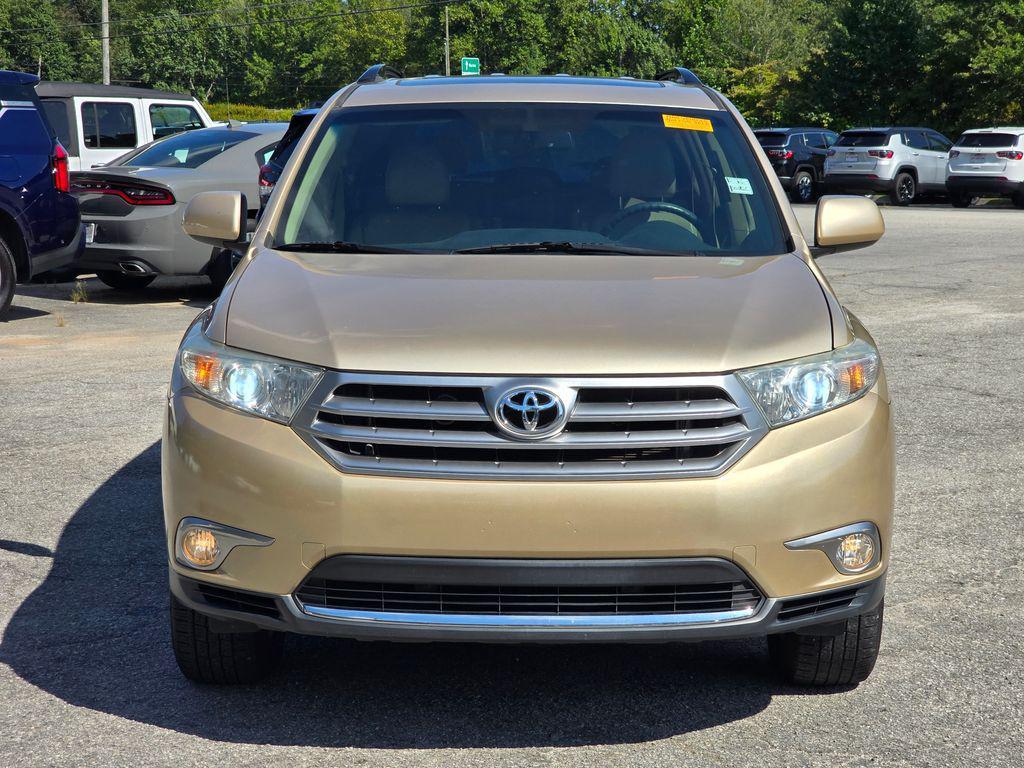 used 2013 Toyota Highlander car, priced at $16,500