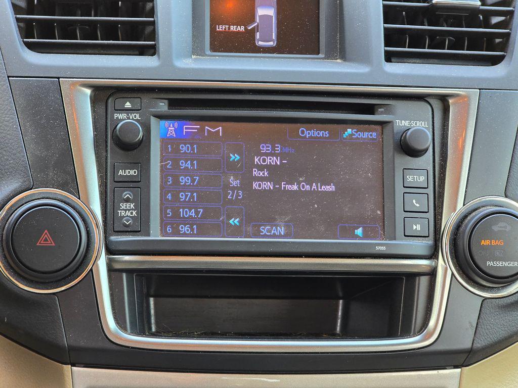 used 2013 Toyota Highlander car, priced at $16,500
