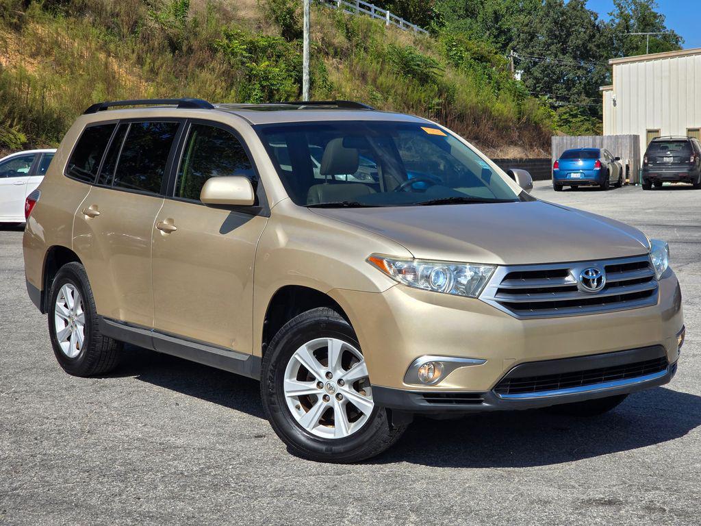 used 2013 Toyota Highlander car, priced at $16,500