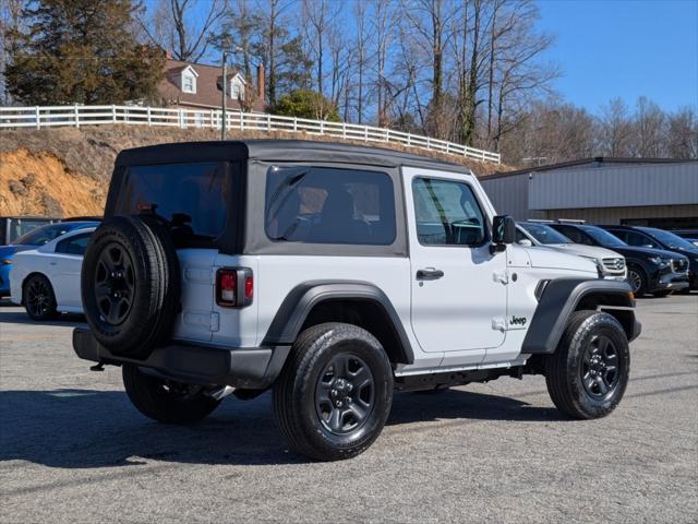 new 2025 Jeep Wrangler car, priced at $32,450