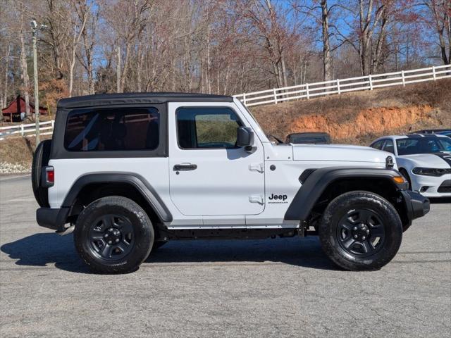 new 2025 Jeep Wrangler car, priced at $32,654