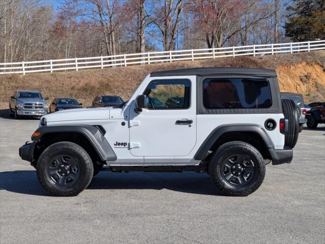 new 2025 Jeep Wrangler car, priced at $32,450