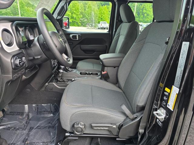 new 2025 Jeep Gladiator car, priced at $39,732