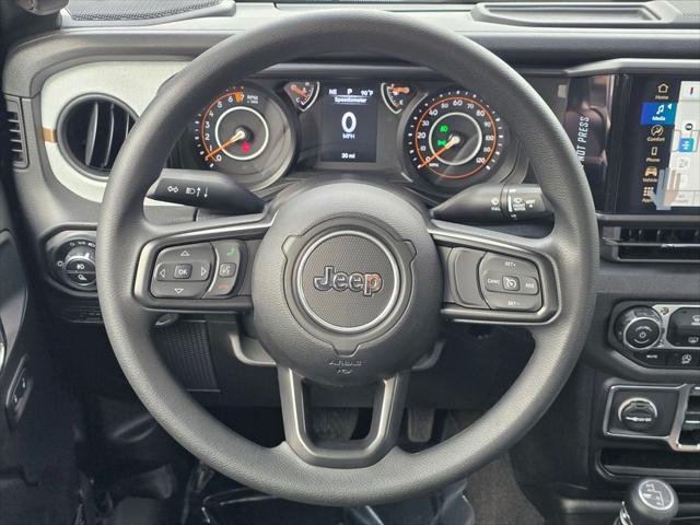 new 2025 Jeep Gladiator car, priced at $39,732
