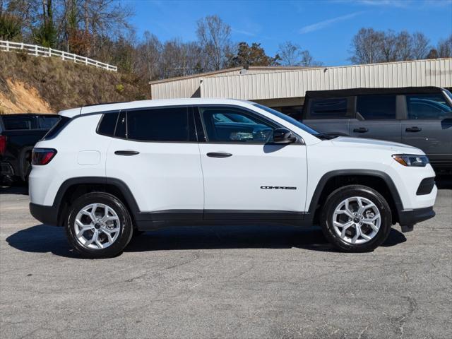 new 2025 Jeep Compass car, priced at $26,120