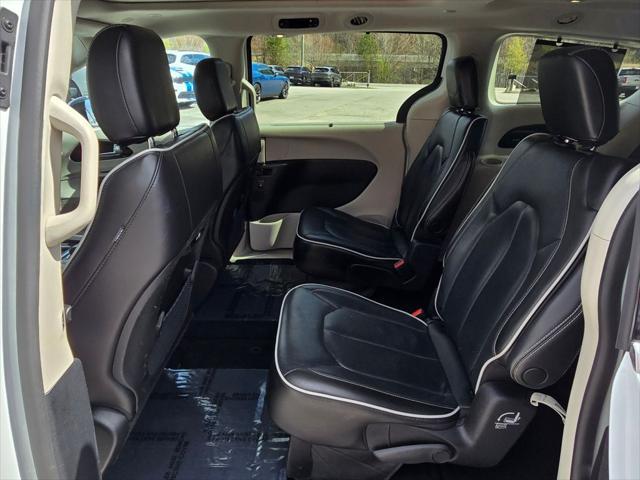 used 2023 Chrysler Pacifica car, priced at $27,481