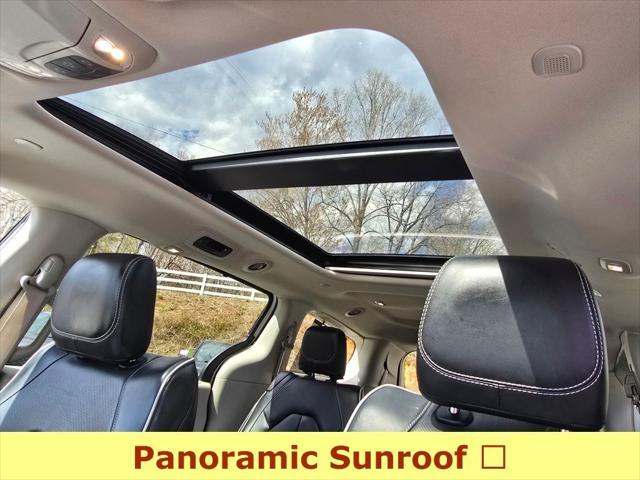 used 2023 Chrysler Pacifica car, priced at $27,481