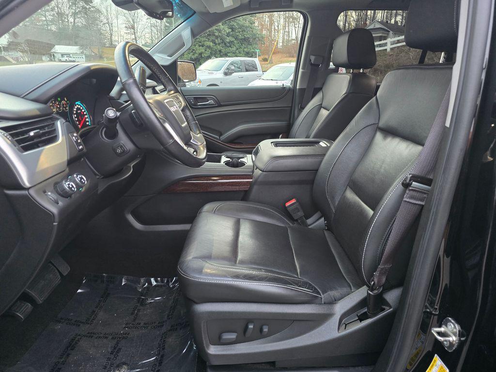 used 2017 GMC Yukon car, priced at $20,966