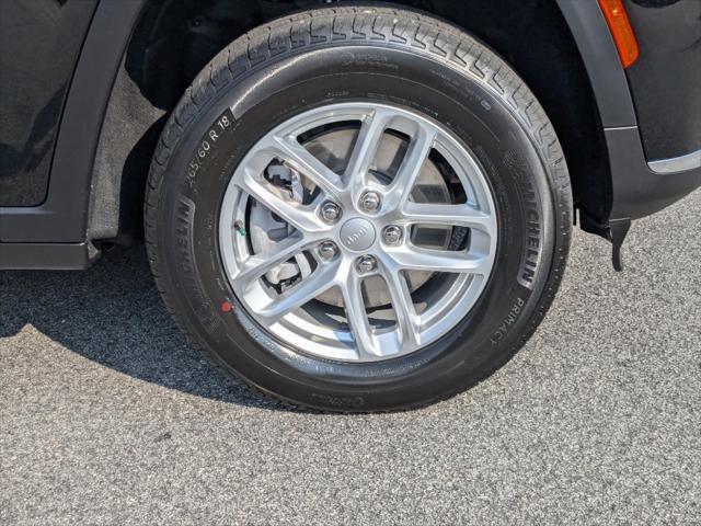 new 2024 Jeep Grand Cherokee L car, priced at $36,090