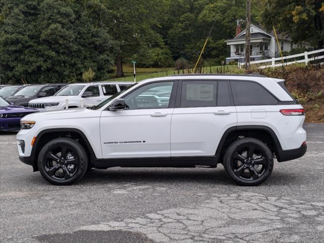 new 2024 Jeep Grand Cherokee car, priced at $46,115